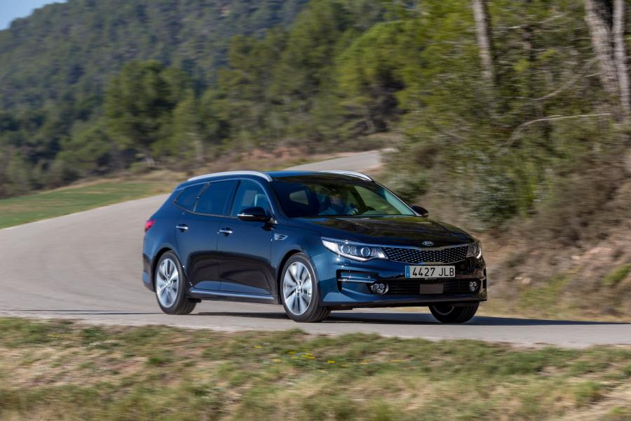  Kia Optima Sportswagon 2016 года  (фото 9 из 24)